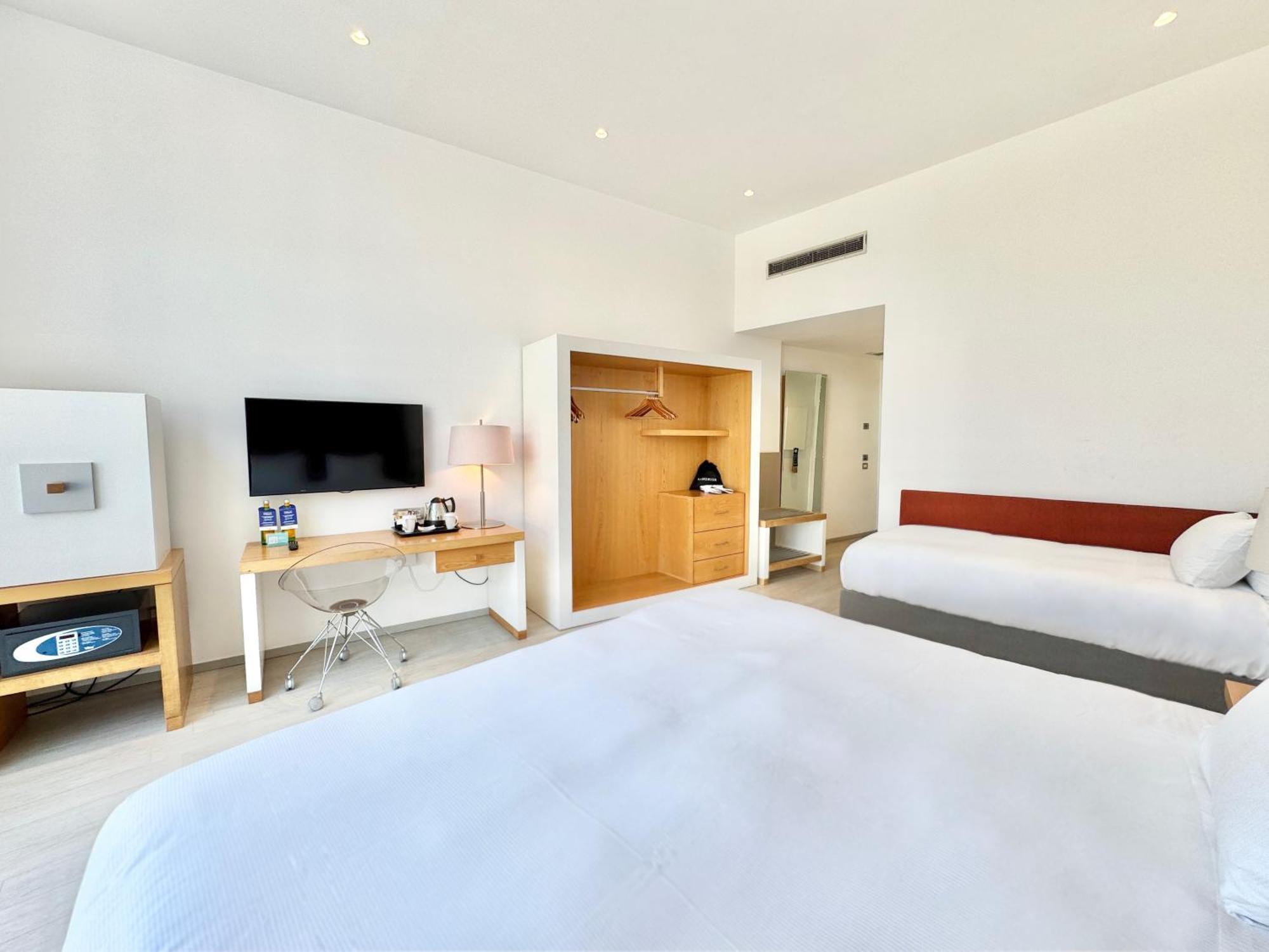 Hotel Hilton Palace 4*